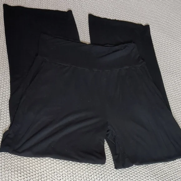 Kindred Bravely Black Wide Leg Bamboo Lounge Pants Maternity Postpartum - Picture 3 of 8